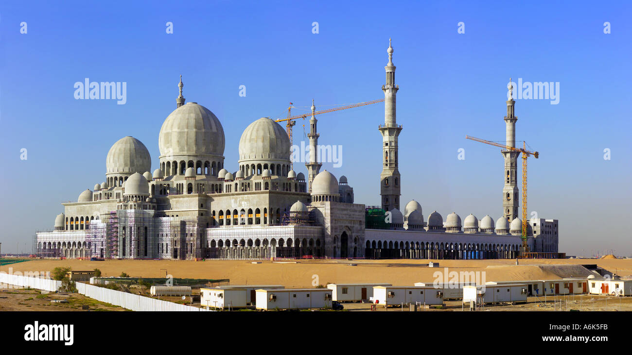 Sheikh Zayed Bin Sultan Al Nahyan Mosque Abu Dhabi UAE under