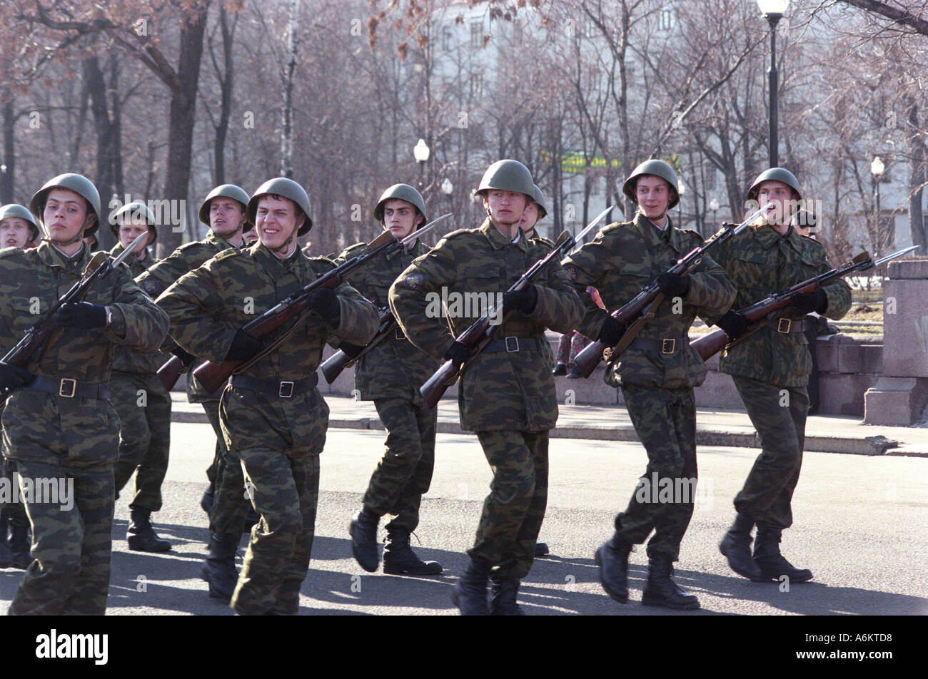 Russian infantry soldiers in Moscow rehearsing for the annual May Day Parade Stock Photo