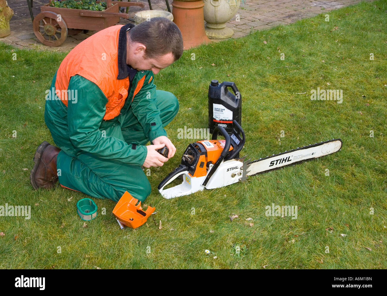 Chainsaw repair hi-res stock photography and images - Alamy