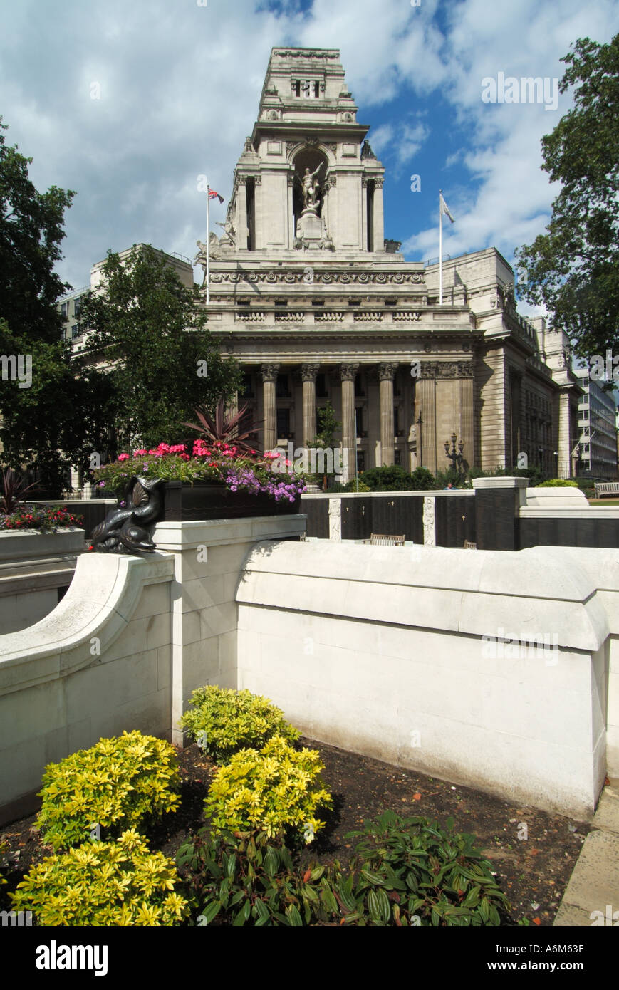 Tower Hill Part Of War Memorial Gardens With Number 10 Ten Trinity