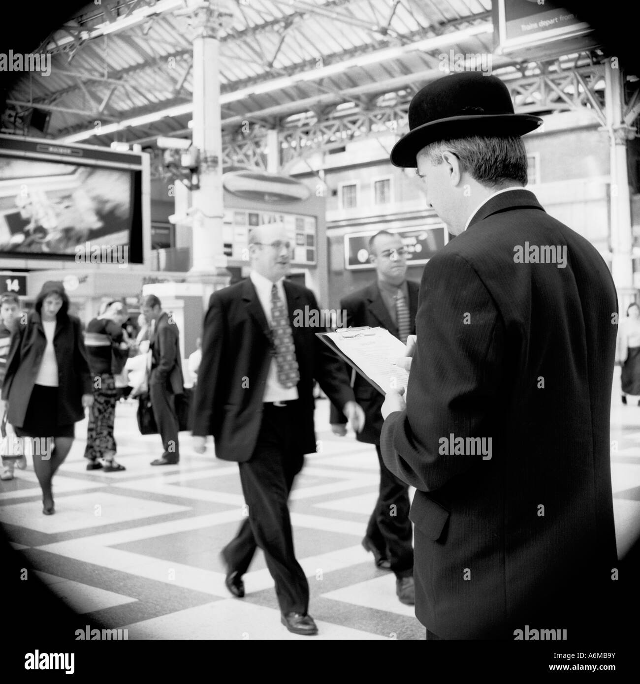 Business man london bowler hat hi-res stock photography and images - Alamy