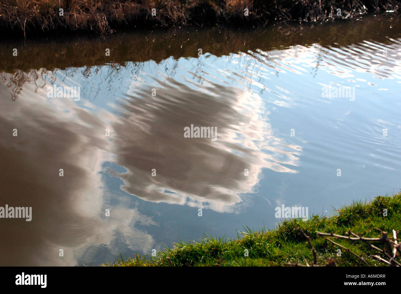 Clouds reflections in water hi-res stock photography and images - Alamy