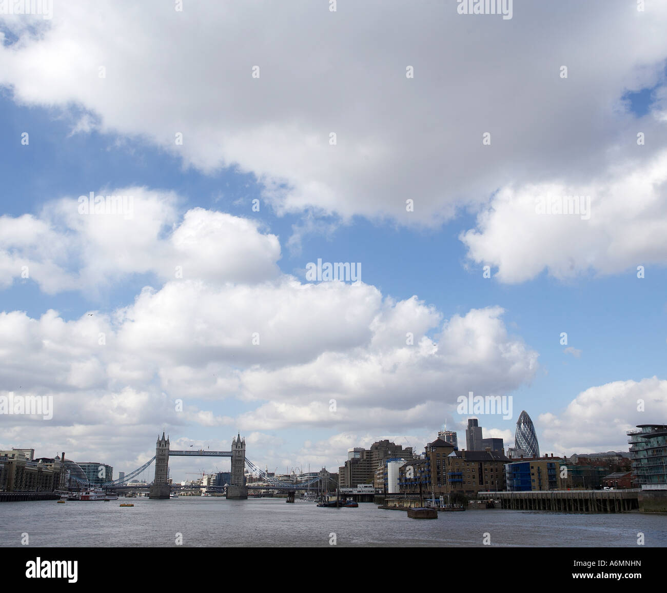 view of tower bridge london Stock Photo - Alamy