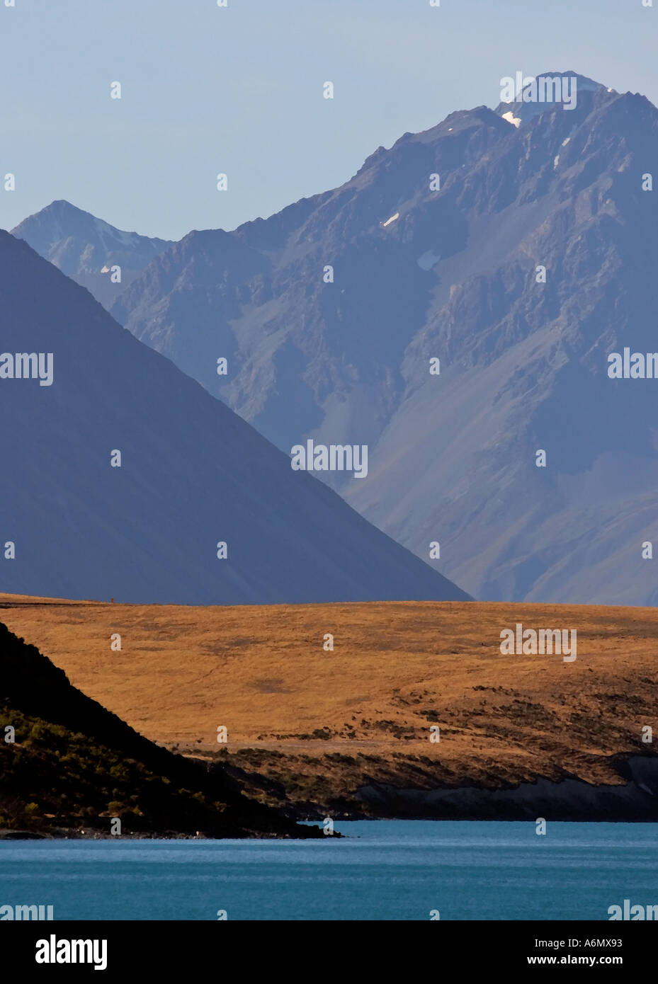 Lake Tekapo on South Island in scenic New Zealand Stock Photo - Alamy