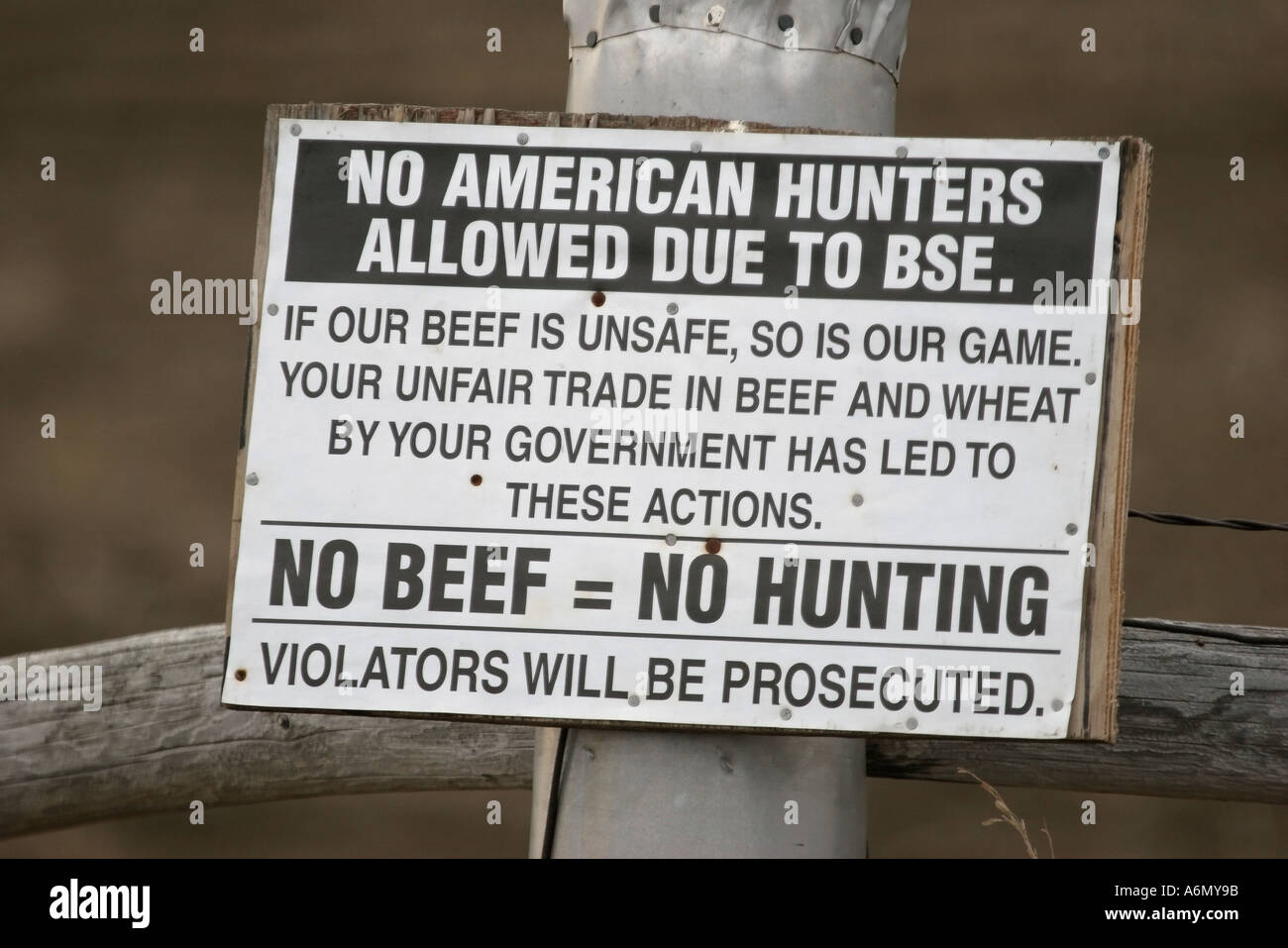 Sign posted on farmers land protesting beef boycott in USA Stock Photo ...