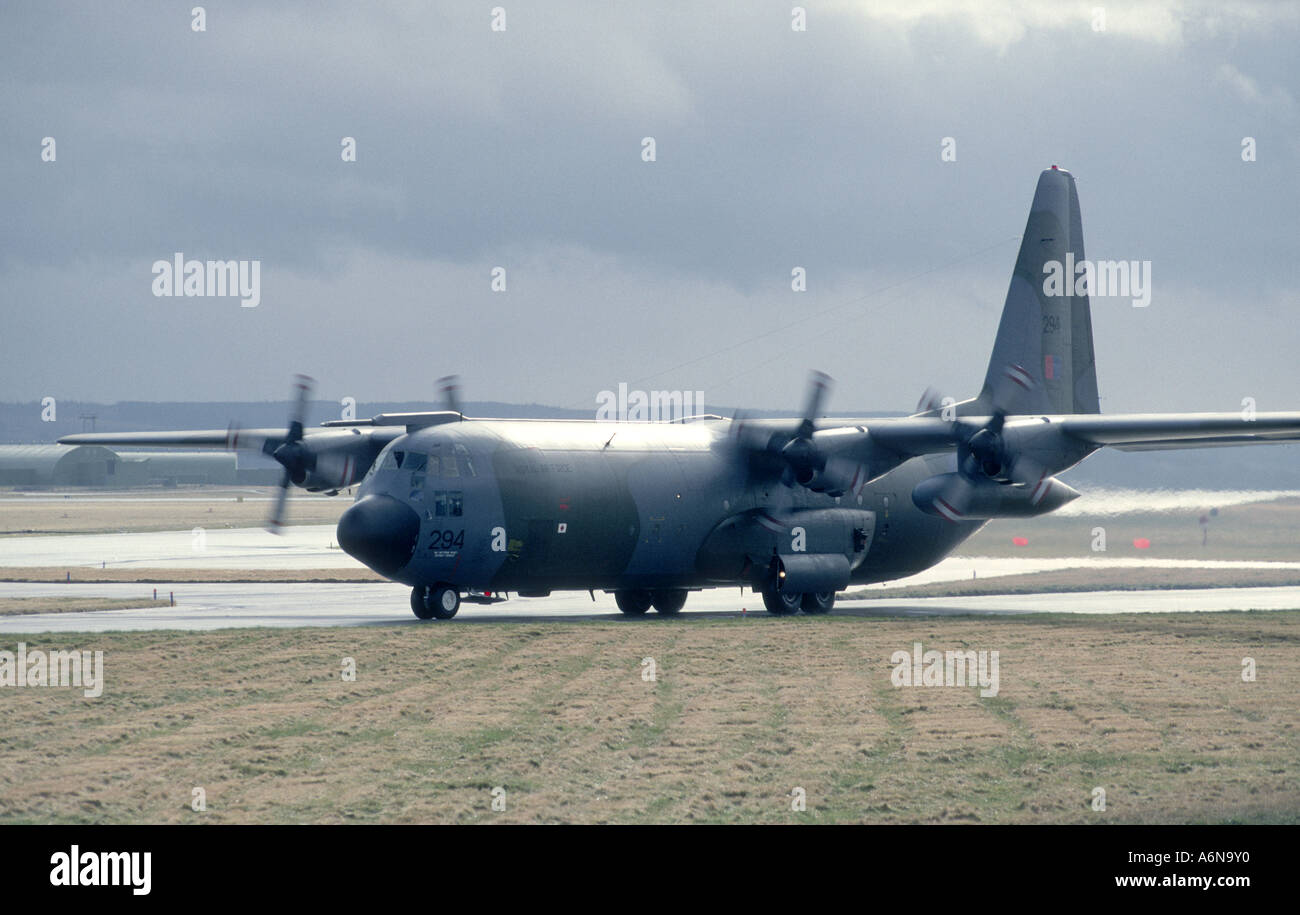 Ac 130 gunship hi-res stock photography and images - Alamy