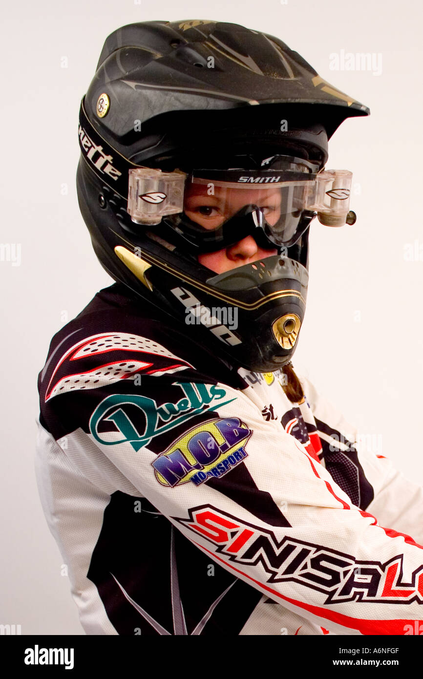 ladies motocross helmets