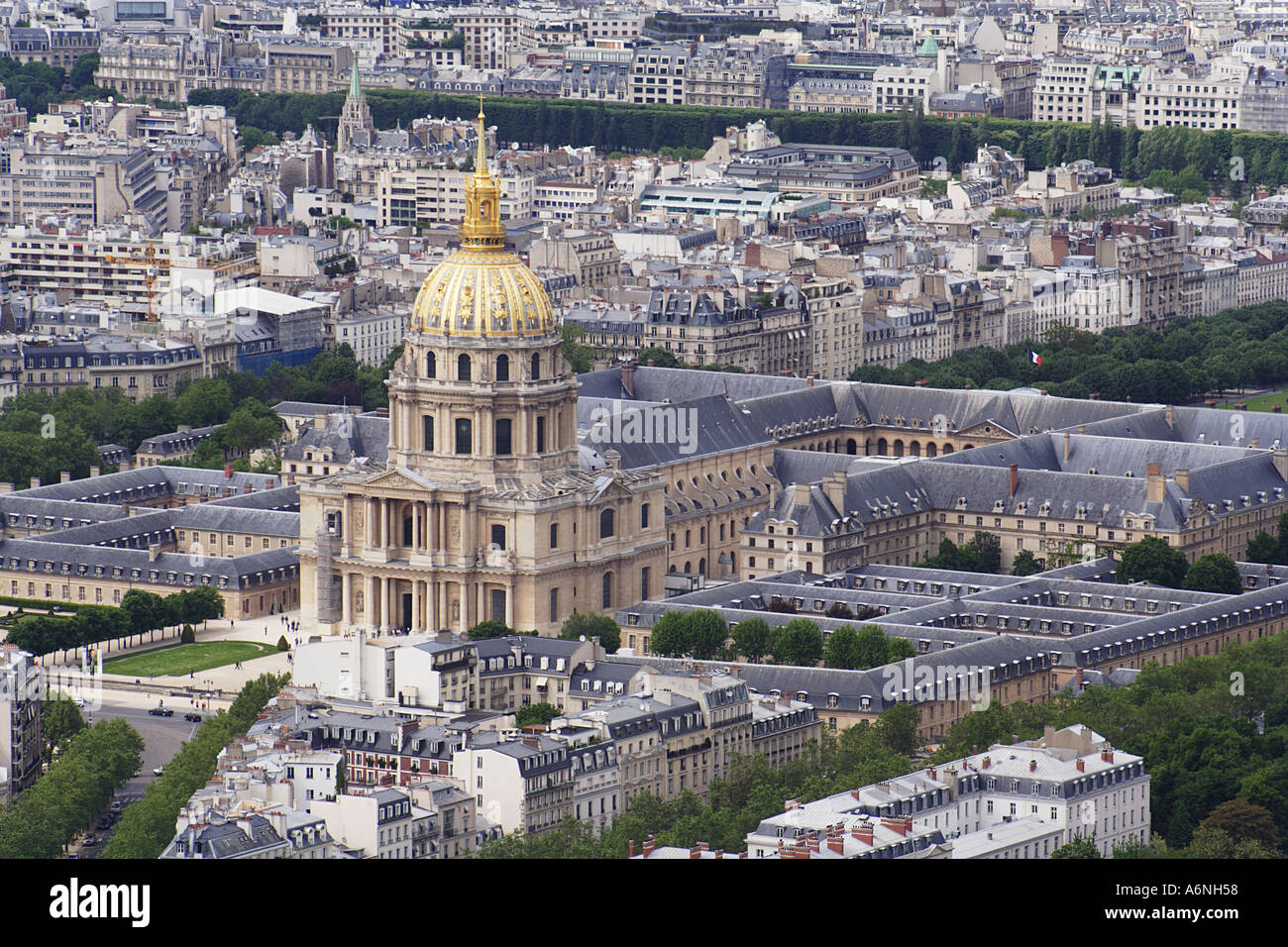 Place Invalides Hotel des invalides dome hi-res stock photography and images - Alamy