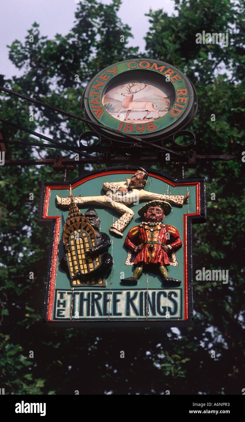 Three Kings - Elvis Presley, King Kong, Henry VIII - pub sign, Clerkenwell, London, England Stock Photo