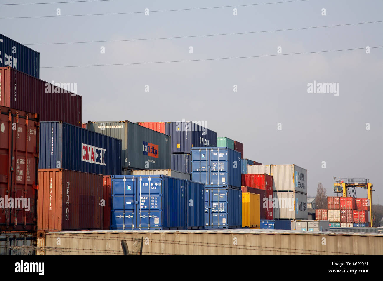 Leeds shipping containers hires stock photography and images Alamy