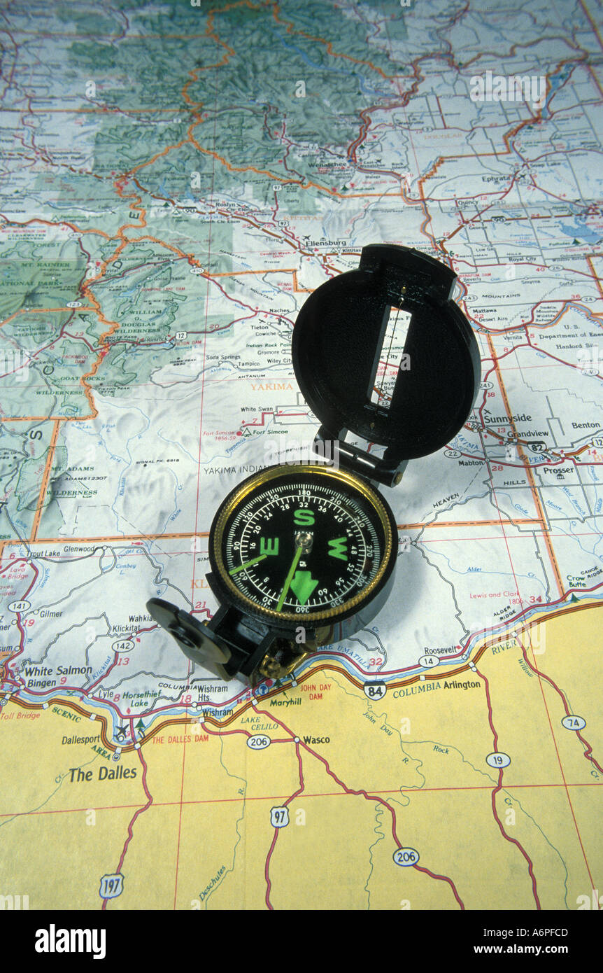 Compn Compass Miscellaneous compass hi-res stock photography and images - Alamy