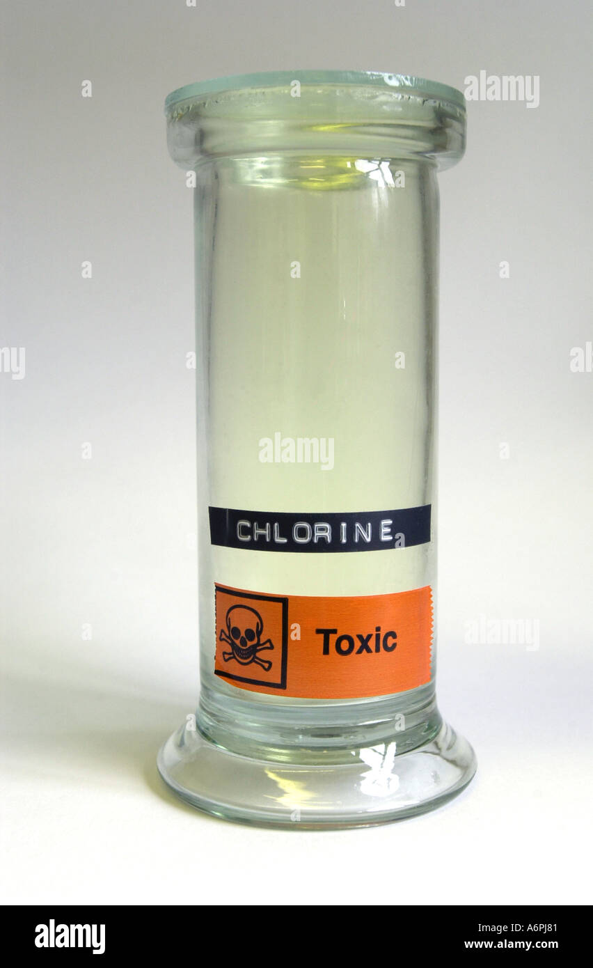 Gas jar containing chlorine UK Stock Photo
