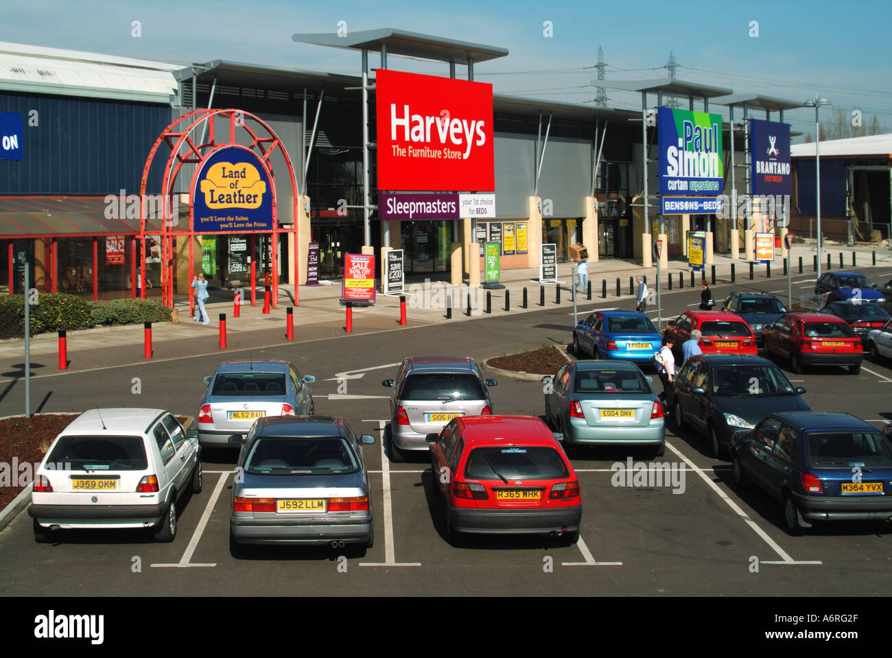West Thurrock Lakeside retail park with cars in free car parking spaces
