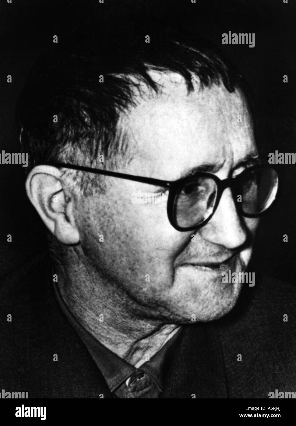 Brecht, Bertolt, 10.2.1898 - 14.8.1956, German author/writer, portrait, circa 1950, Bert, poet, dramatist, literature, 20th cent Stock Photo