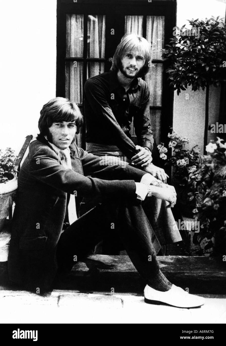 Gibb, Barry Alan Crompton, * 1.9.1946, Australian musician, componist and leadsinger, full length, with brother Maurice Gibb, 19 Stock Photo
