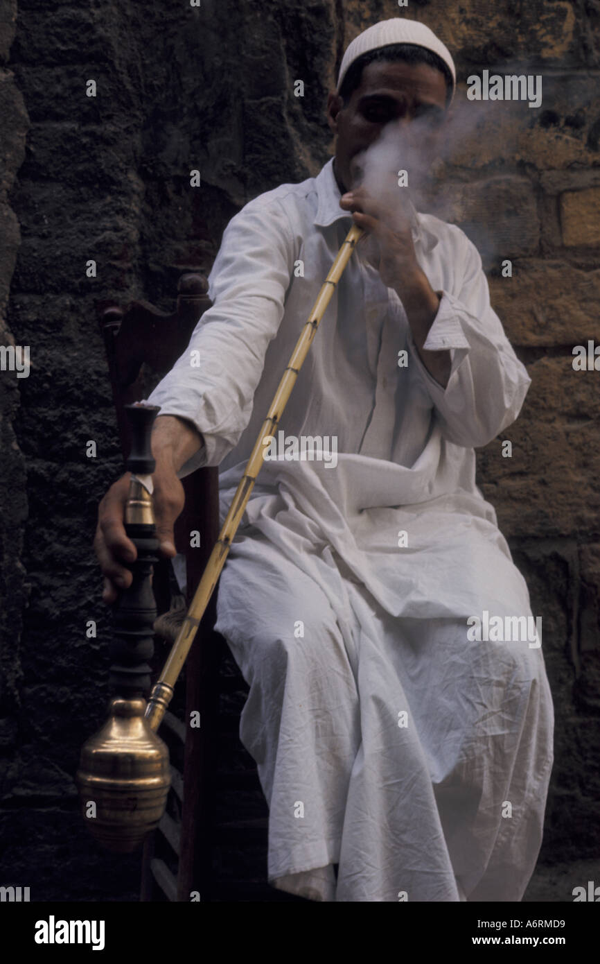 Egypt, Cairo. Khan ElKhalili Bazaar. Man smoking water pipe Stock Photo Alamy