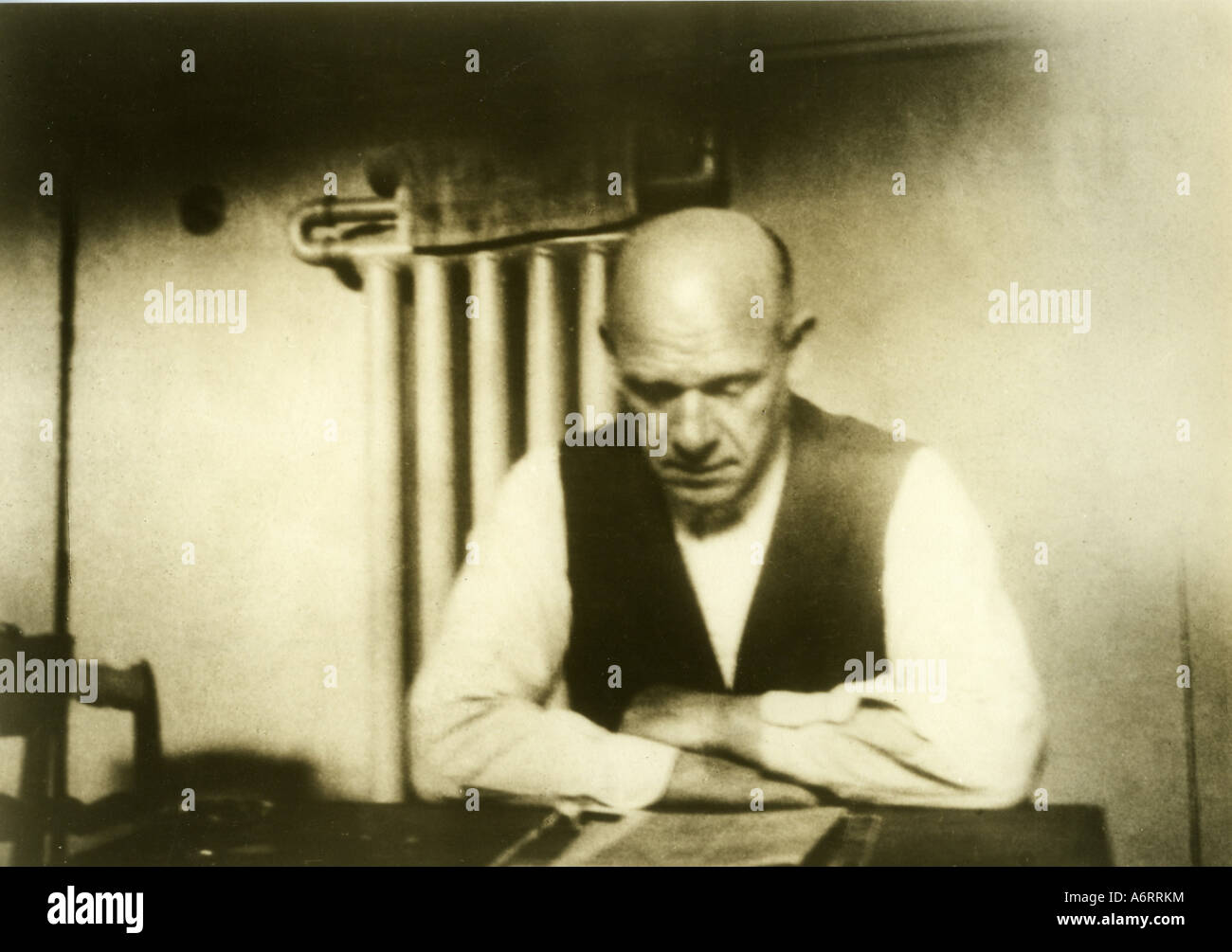 Thälmann Ernst 16 4 1886 28 8 1944 German politician KPD in his prison cell Hannover 1943 photographed by hist daugth Stock Photo