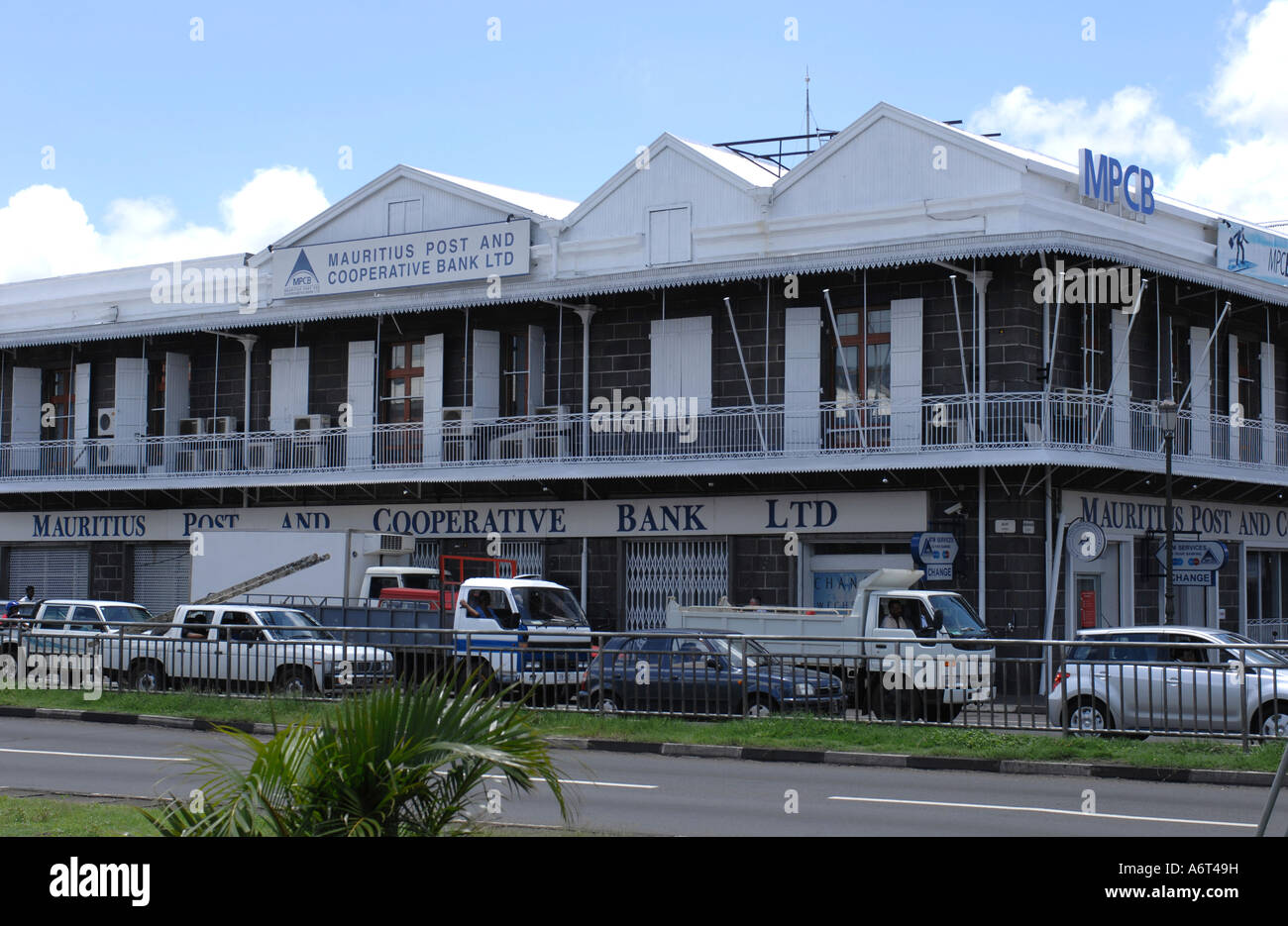 Quatre Bornes Post Office, Plaines Wilhems (+230 454 6832)