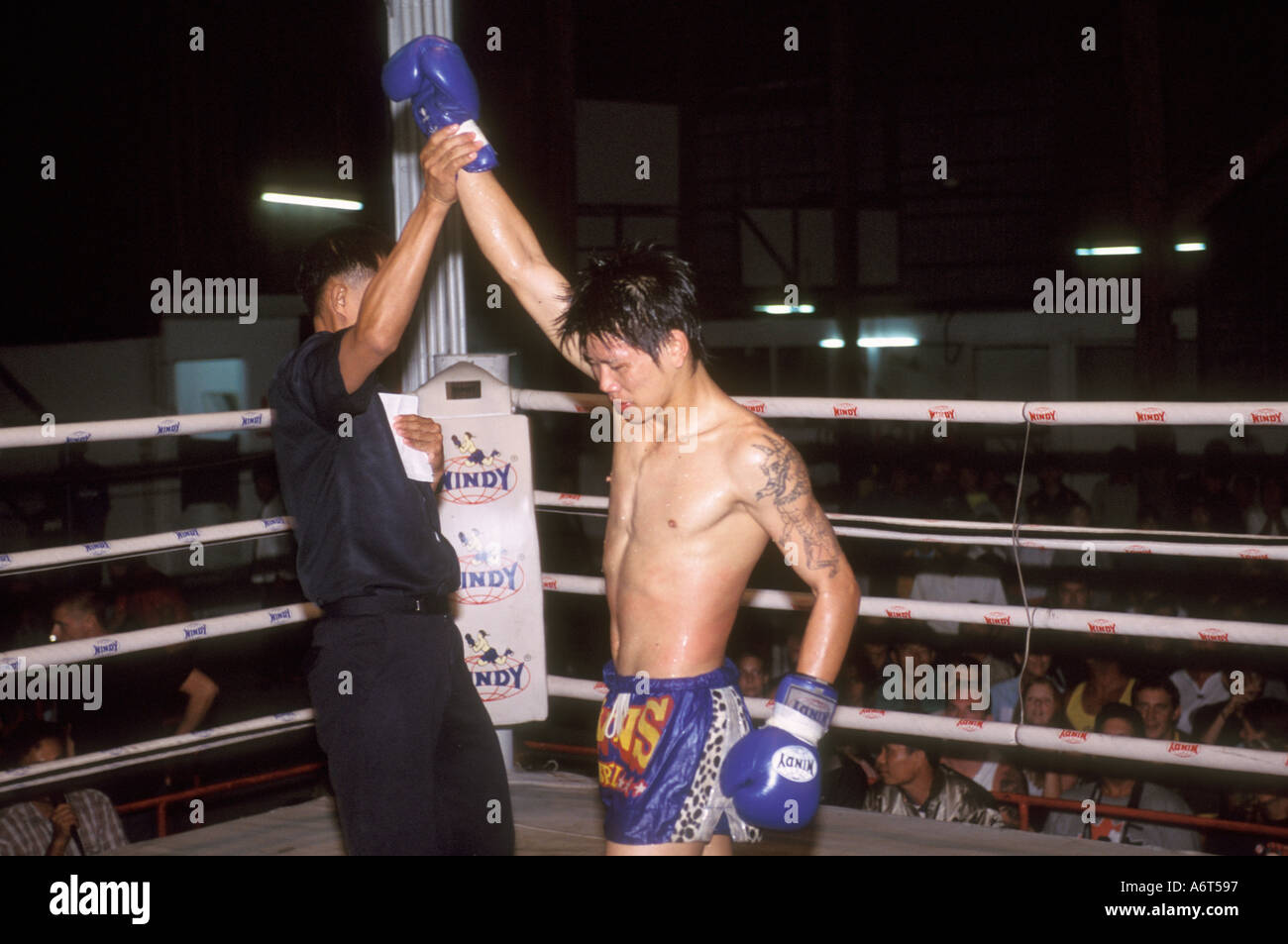 Muay Thai Kick boxing Stock Photo - Alamy