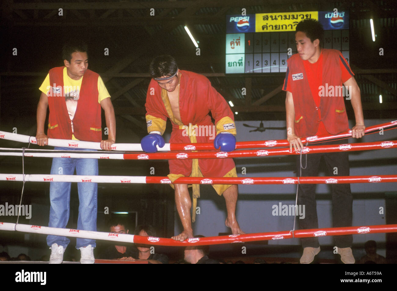 Thailand Muay Thai Boxer Entering The Boxing Ring Stock Photo Alamy