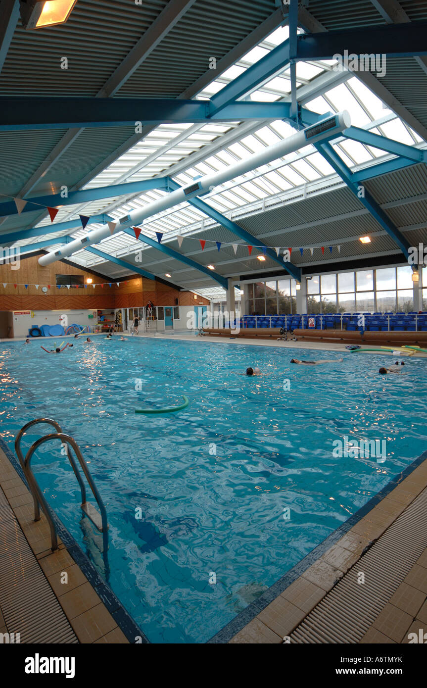 https://c8.alamy.com/comp/A6TMYK/stanley-leisure-centre-swimming-pool-in-stanley-the-capital-of-the-A6TMYK.jpg