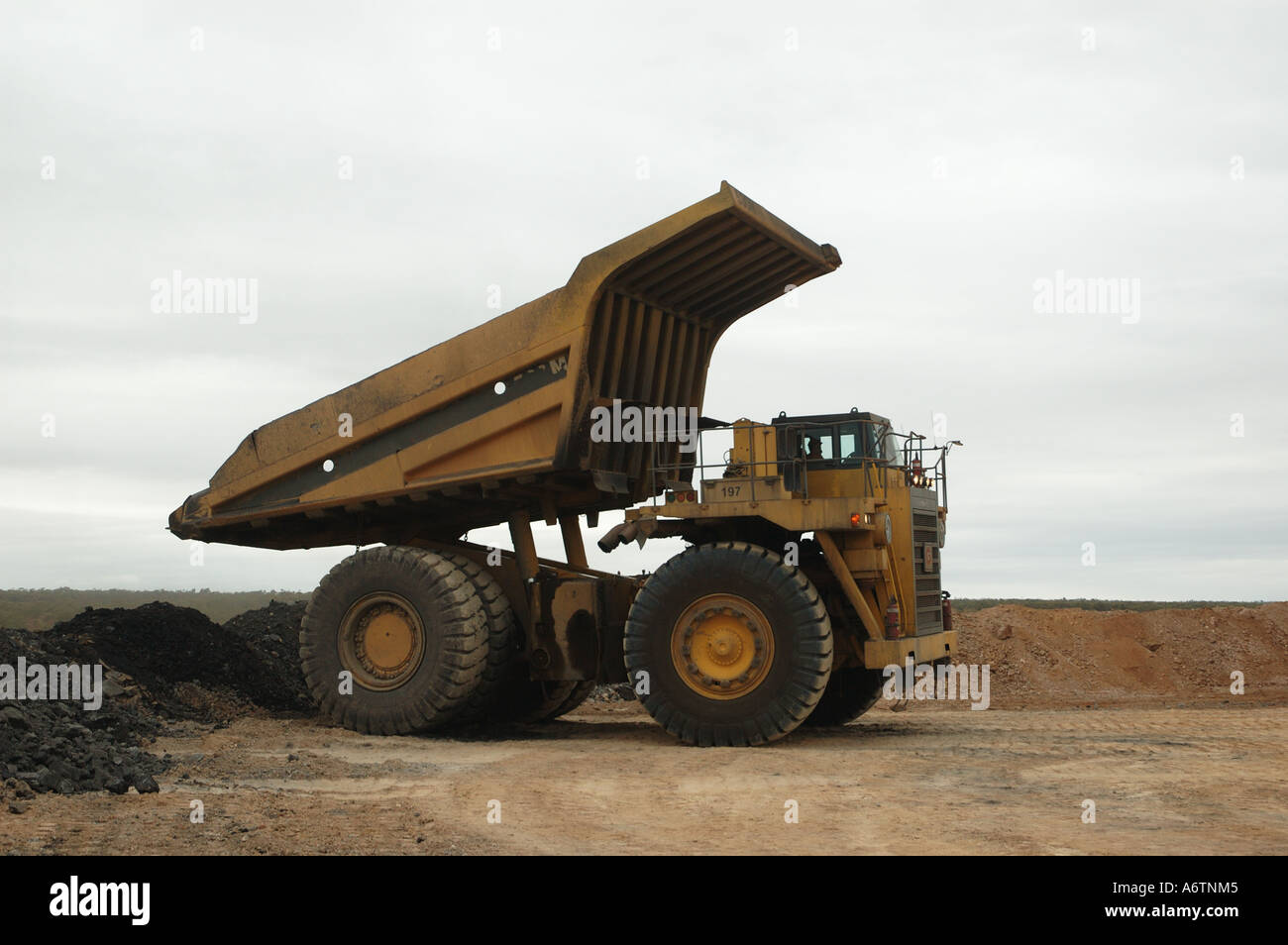 Dump truck unloading hi-res stock photography and images - Alamy