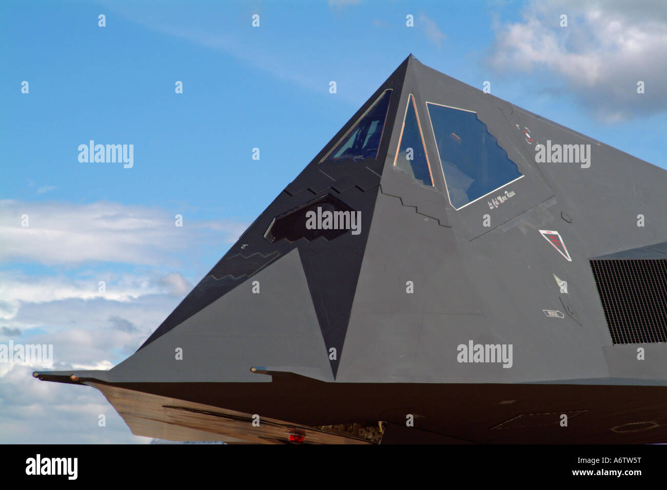 lockheed f 117 nighthawk stealth fighter