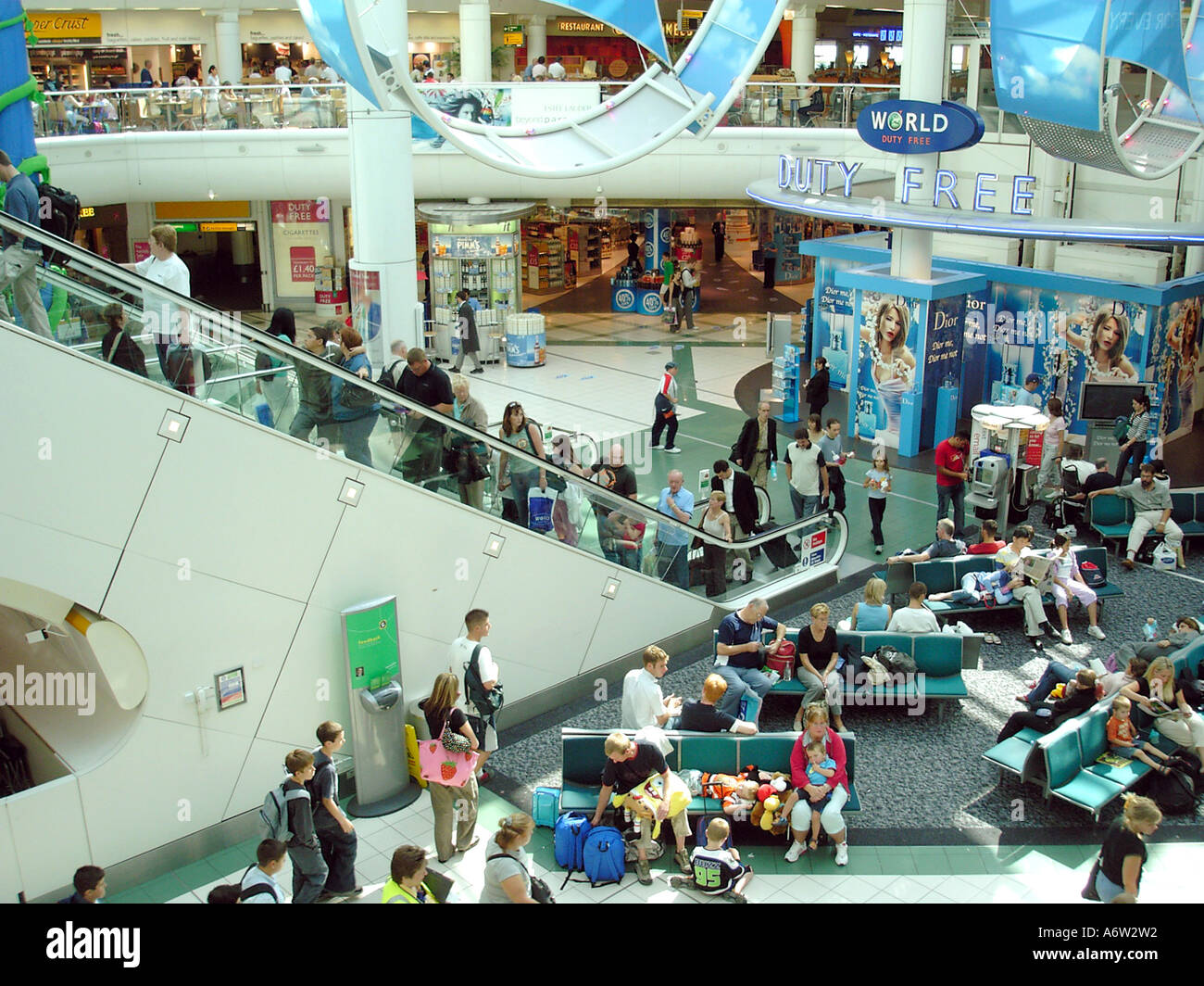 Gatwick airport passenger departure lounge Stock Photo - Alamy
