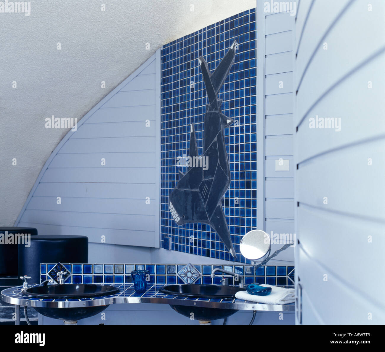 Spaceship House, near Sydney, New South Wales, 1963. Bathroom