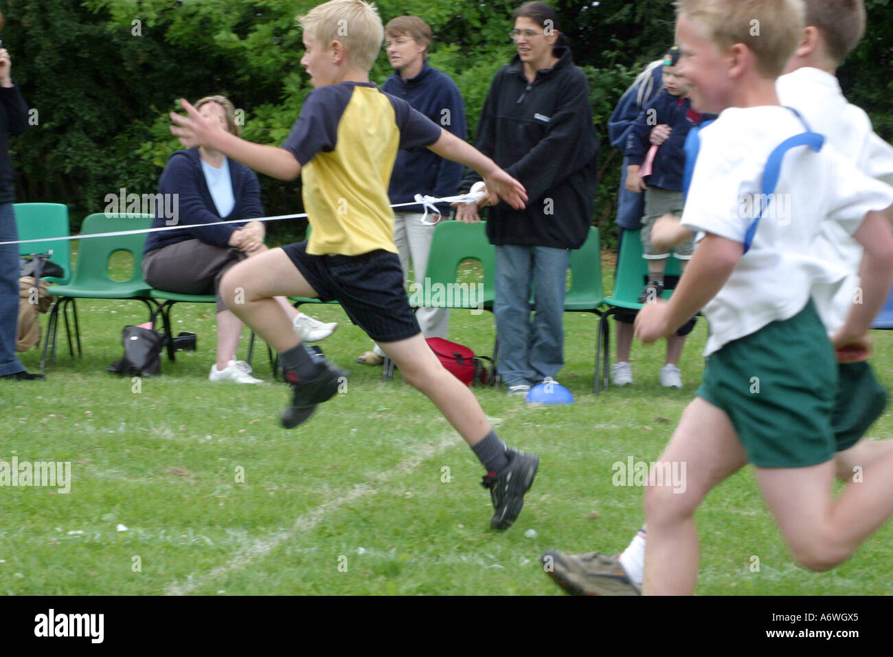 Primary school sports day race Stock Photo Alamy