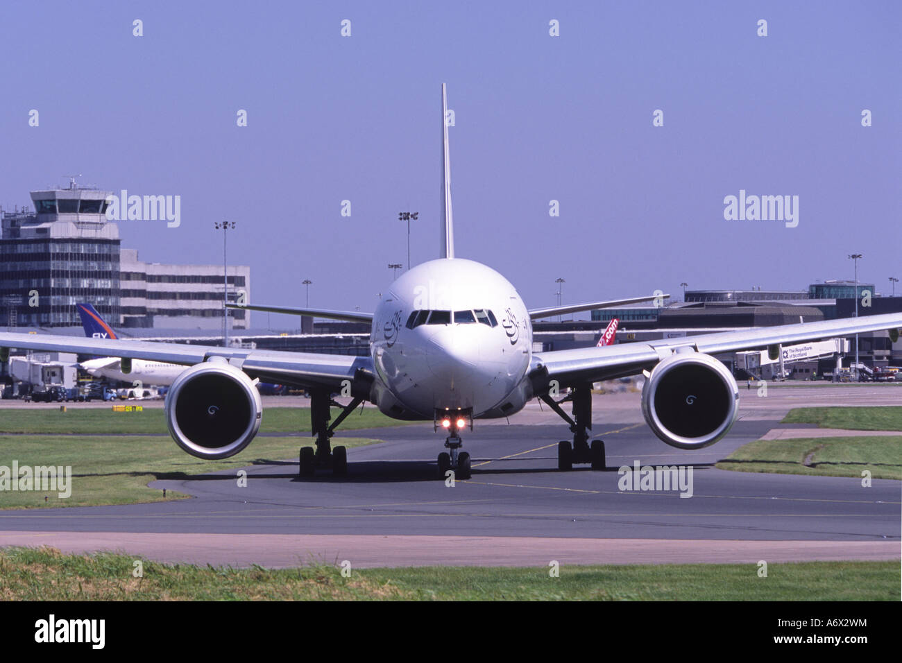 Boeing 777 operated by PIA Stock Photo - Alamy