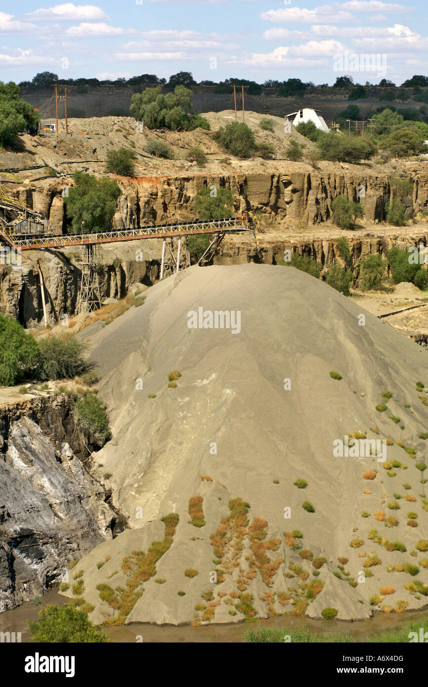 The De Beers diamond mine in Kimberley South Africa being filled with  re-processed mine dump tailings Stock Photo - Alamy