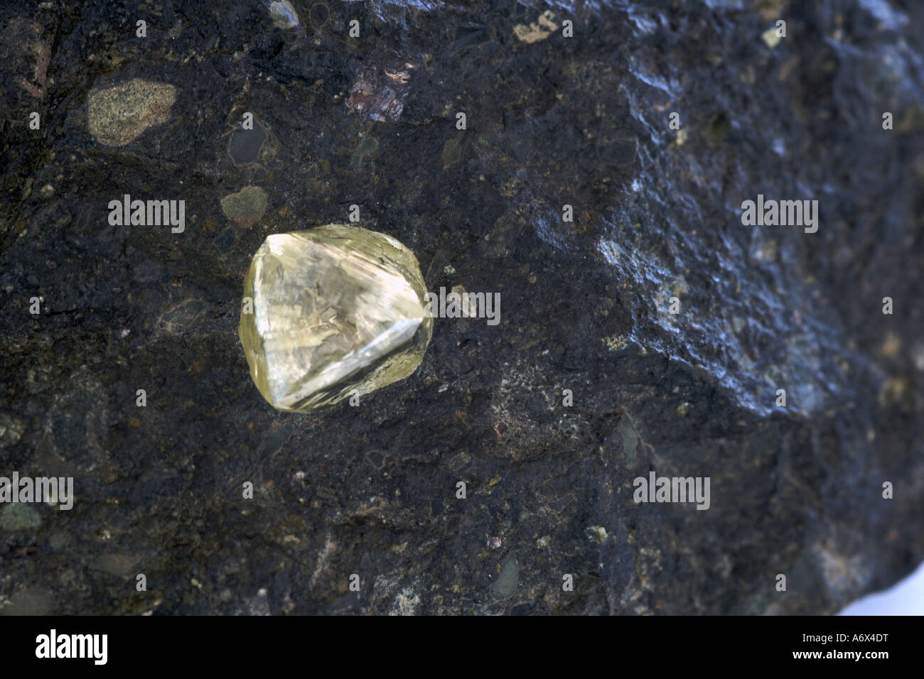 Raw diamond rock hi-res stock photography and images - Alamy