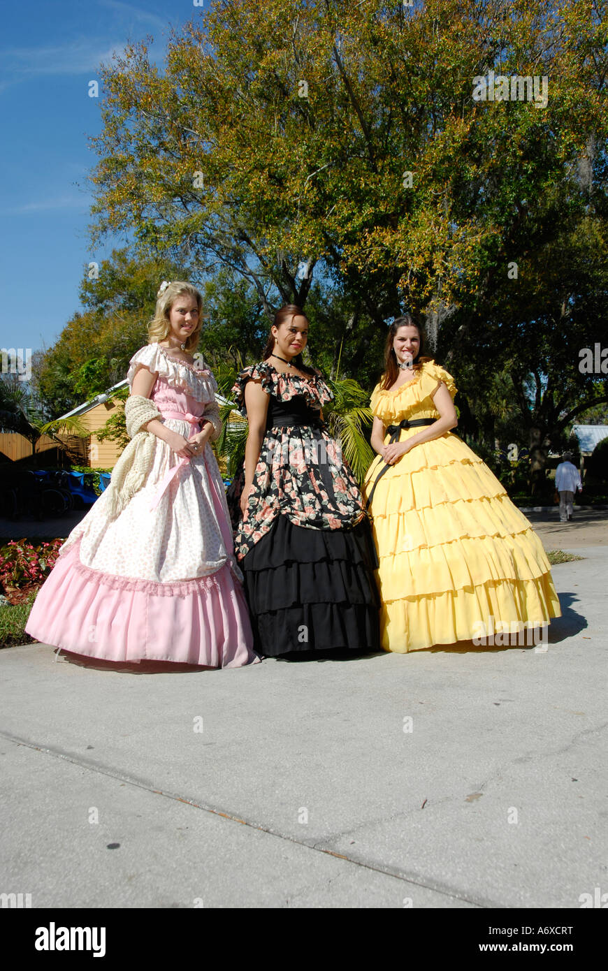 Southern belle belles dresses hi-res stock photography and images - Alamy