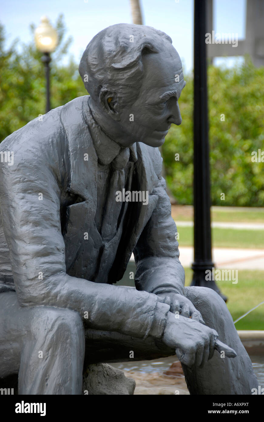 Friends statue of Henry Ford Thomas Edison and Harvey