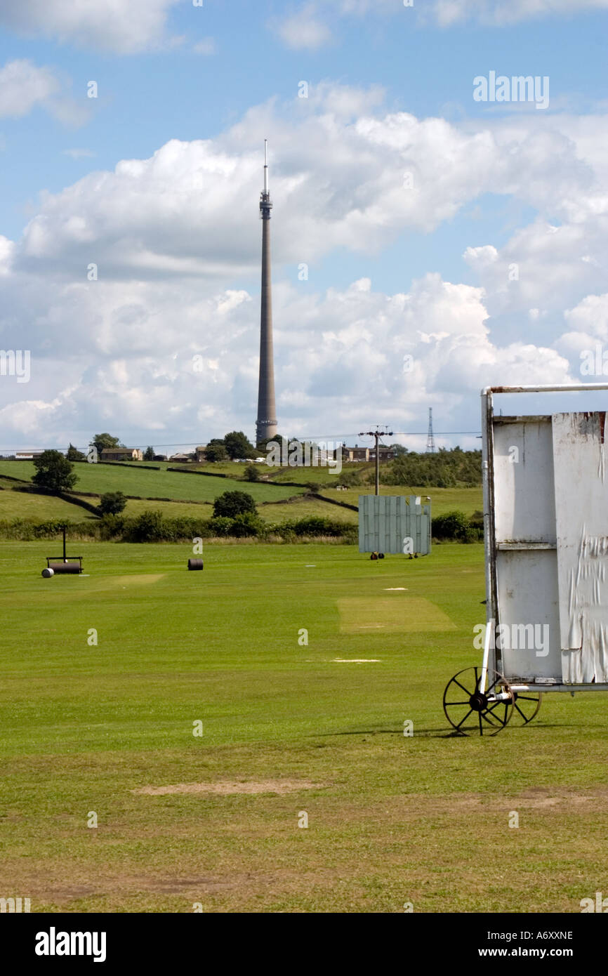 Lepton Cricket Club Huddersfield out of season with Emley Moor Television Mast in background Stock Photo
