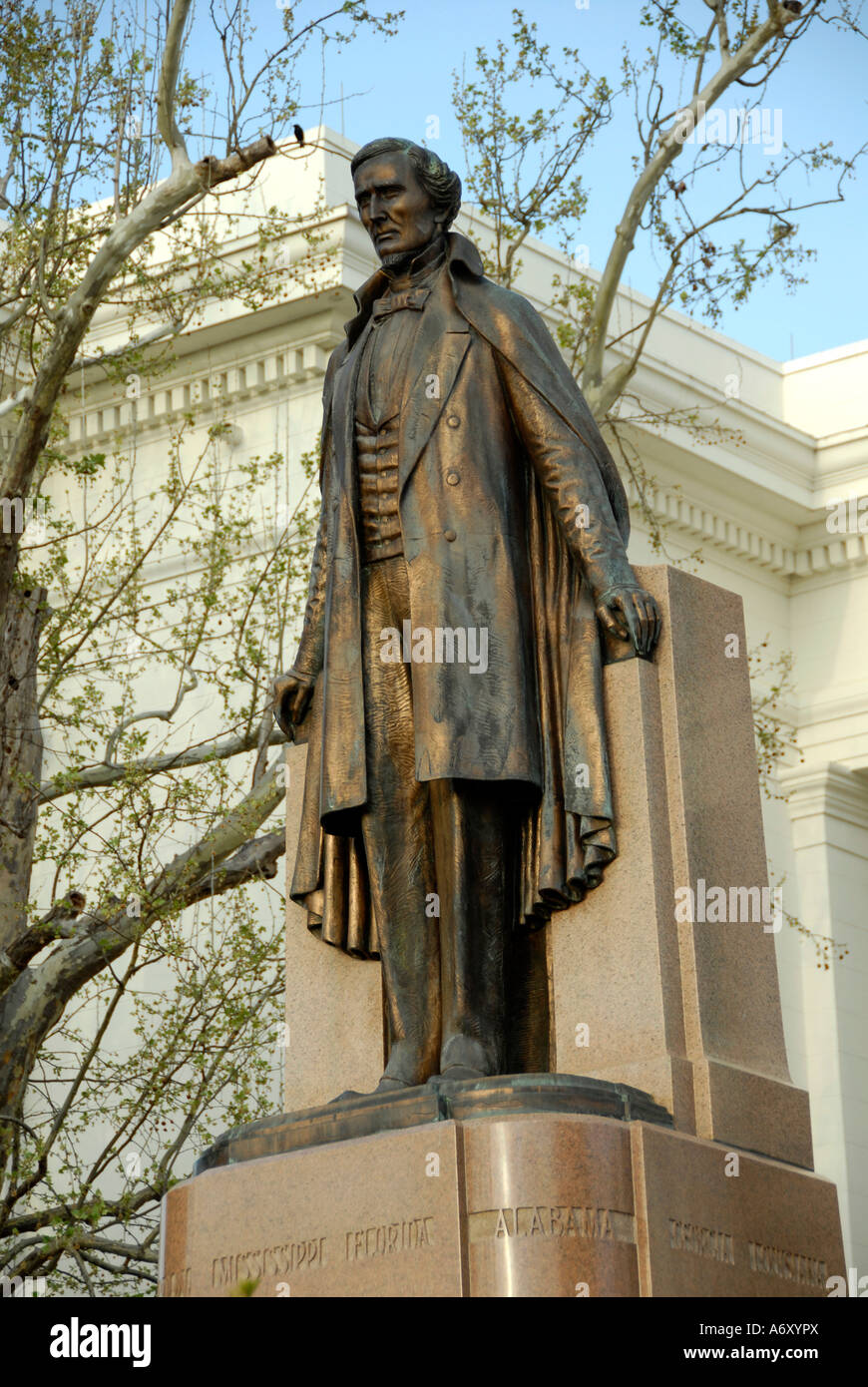 Statue monument of Jefferson Davis the President of the Confederate