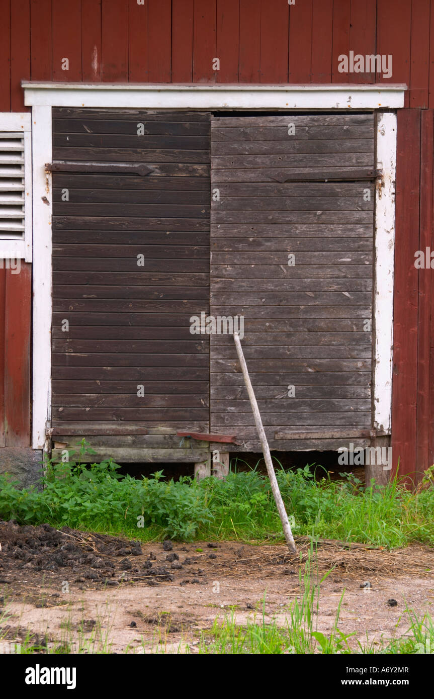 Traditional Style Swedish Wooden Painted House Black Door Barn