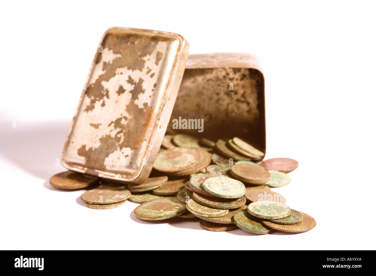 Old copper coins hi-res stock photography and images - Alamy