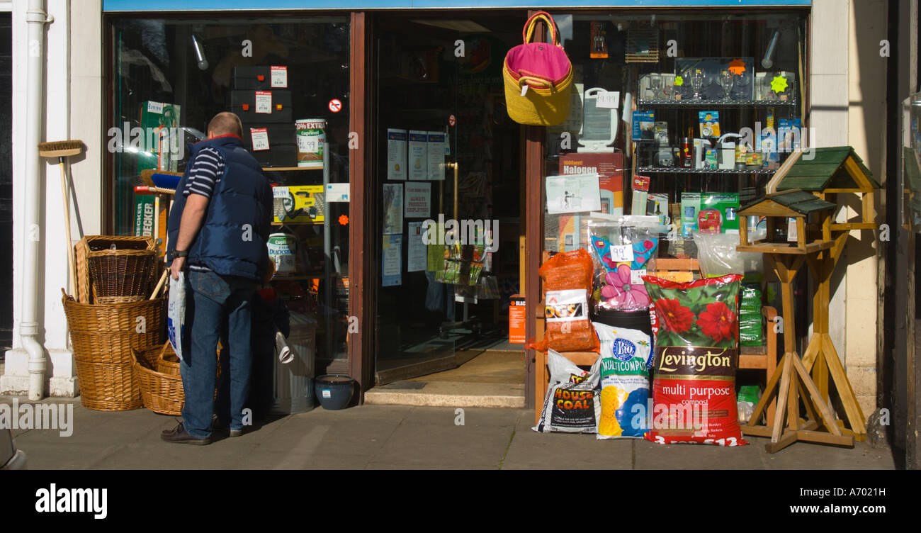 General hardware hires stock photography and images Alamy