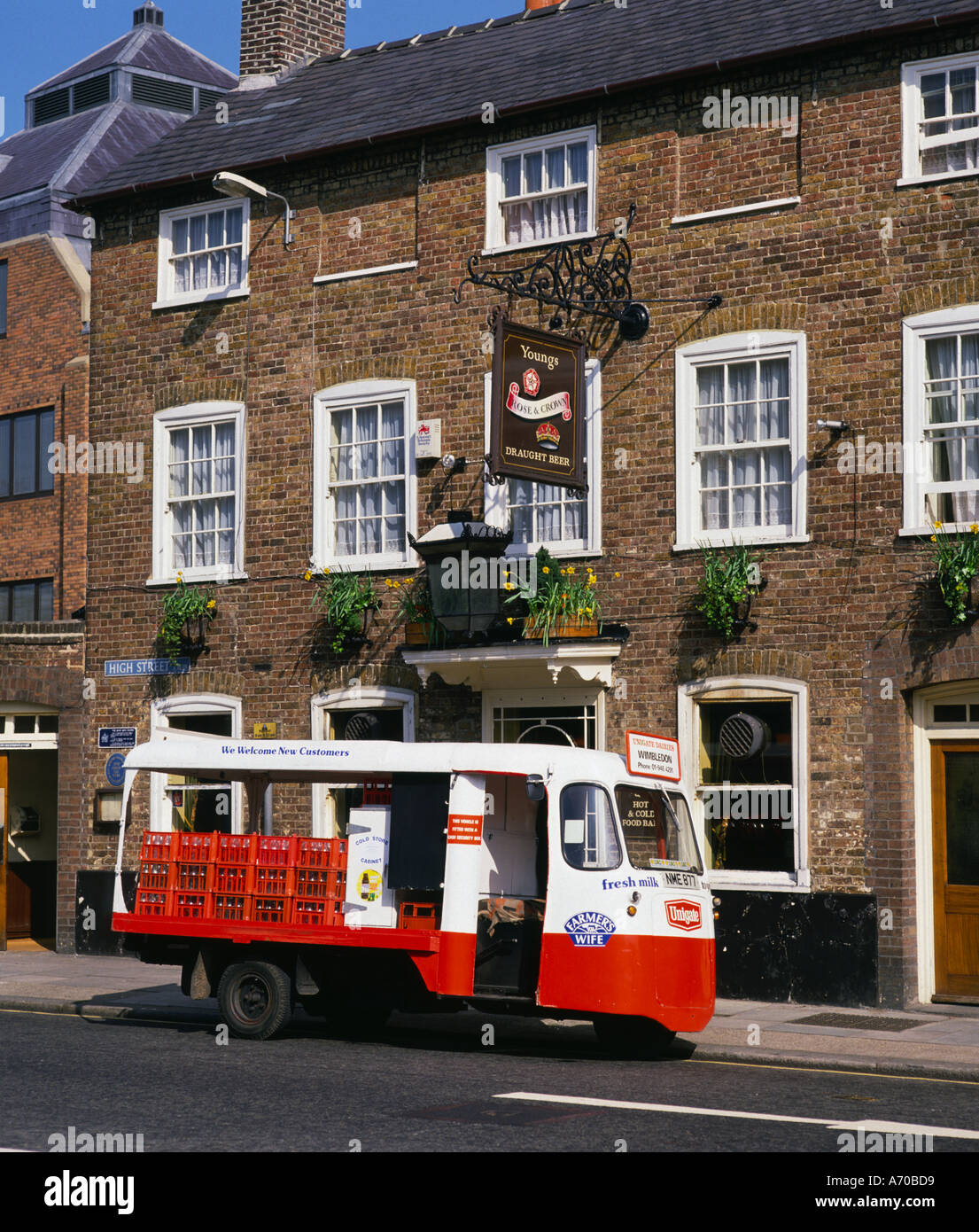 Milk float delivery vehicle hires stock photography and images Alamy