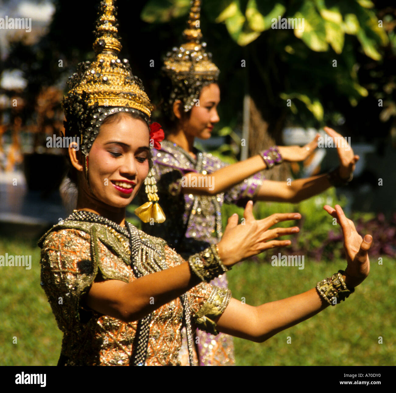 Thailand Thai Dancing woman girl costume culture Stock Photo - Alamy