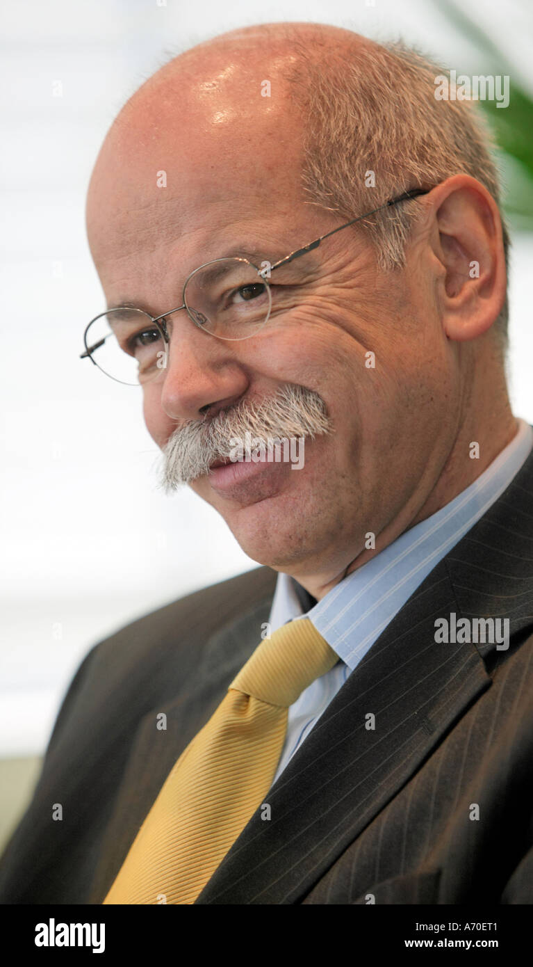 Stuttgart DEU 17.02.2006 Dieter Zet, chairman of the board of the DaimlerChrysler AG Stock Photo