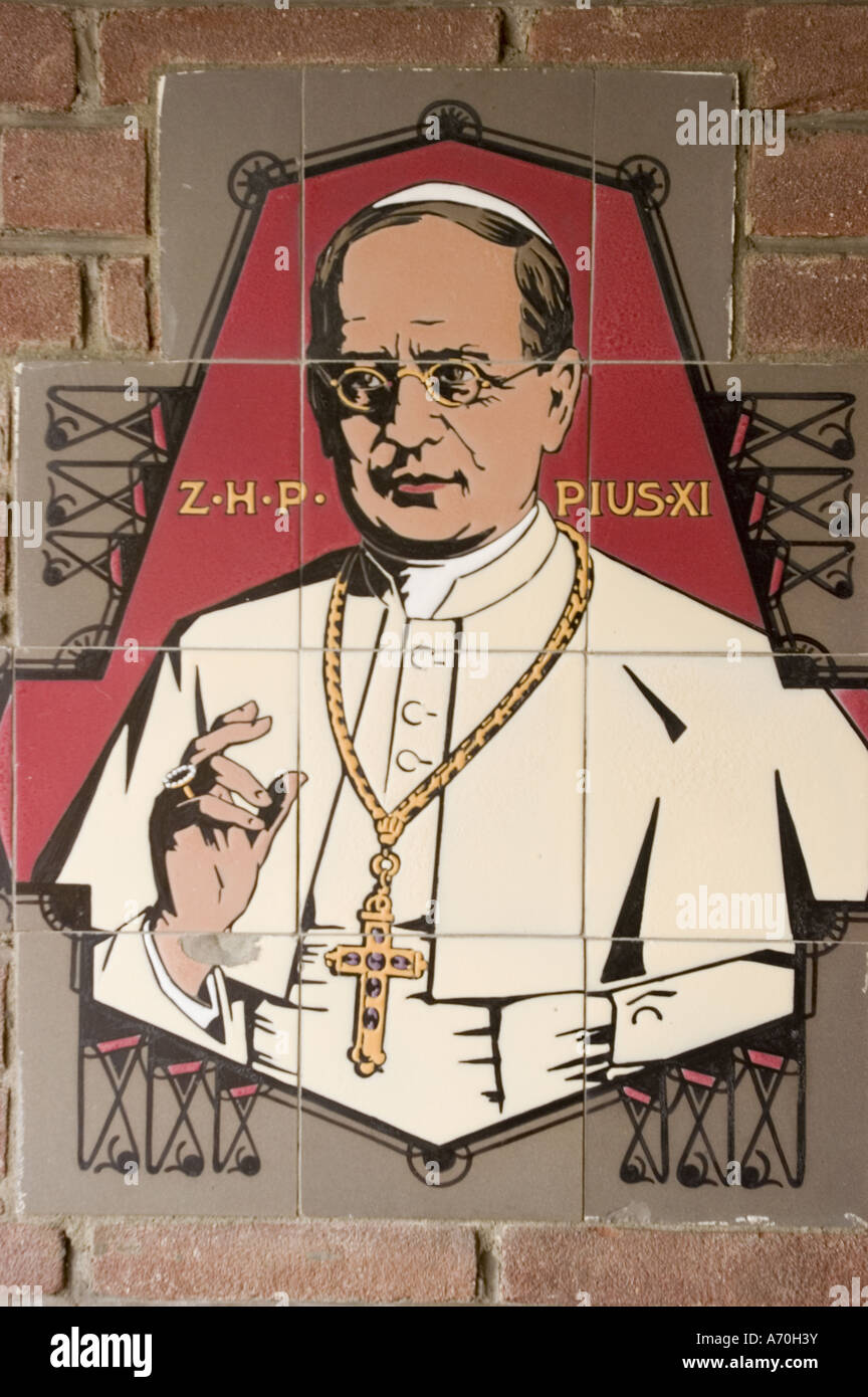 Portrait pope pius xi hi-res stock photography and images - Alamy