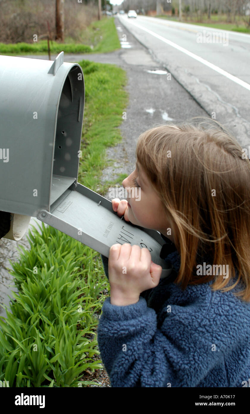 Waiting For Mail >> Child Waiting For Mail Stock Photo 3814166 Alamy Waiting For Mail >> Child Waiting For Mail Stock Photo 3814166 Alamy