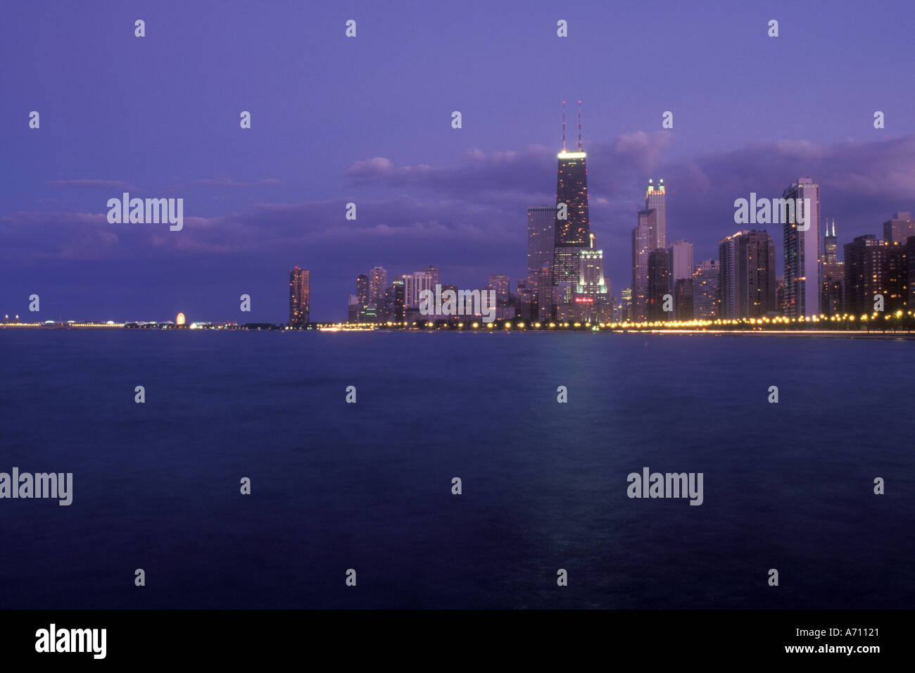 Chicago illinois united america skyline hi-res stock photography and ...