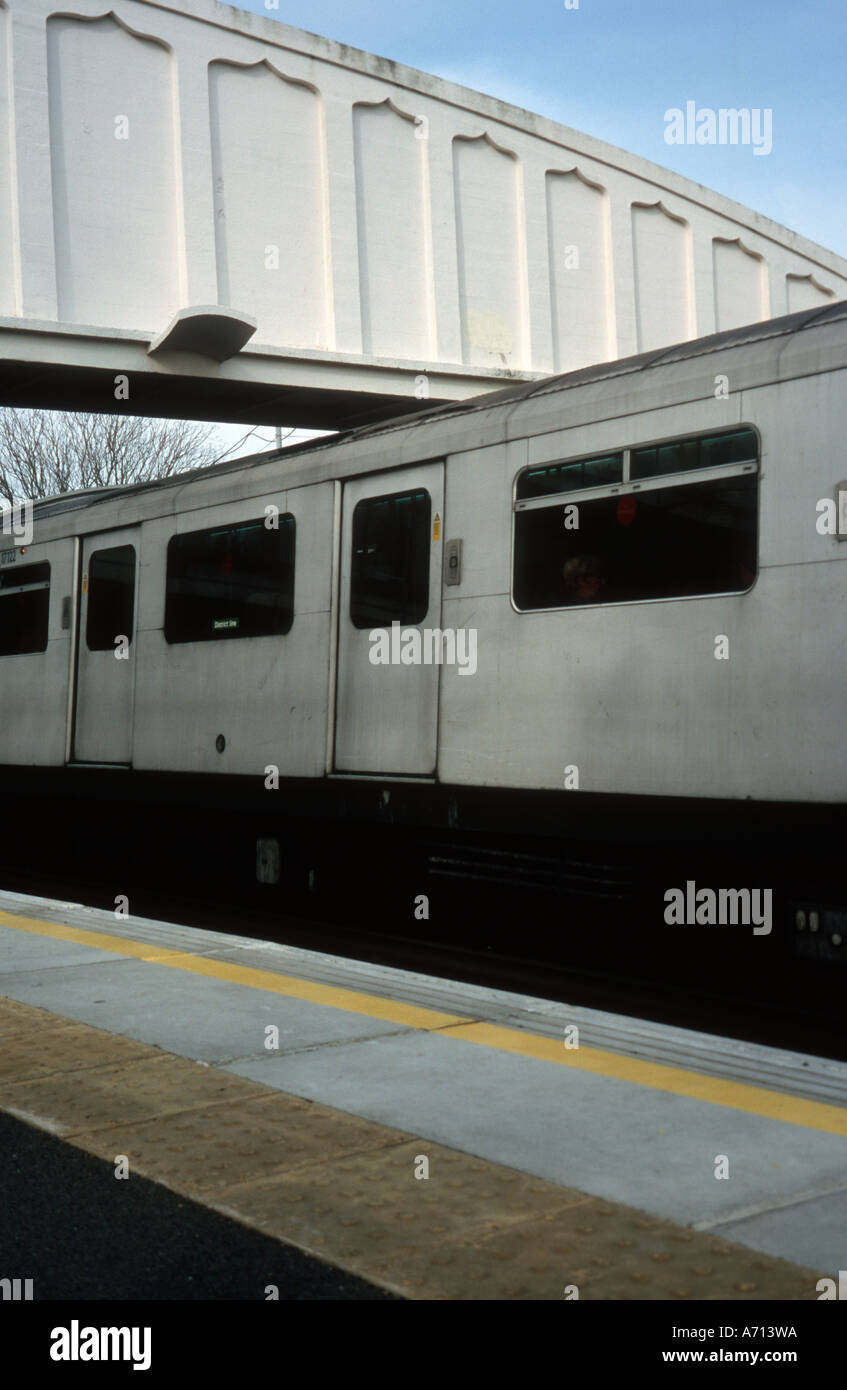 Overland train at Kew Gardens railway station, London, UK Stock Photo