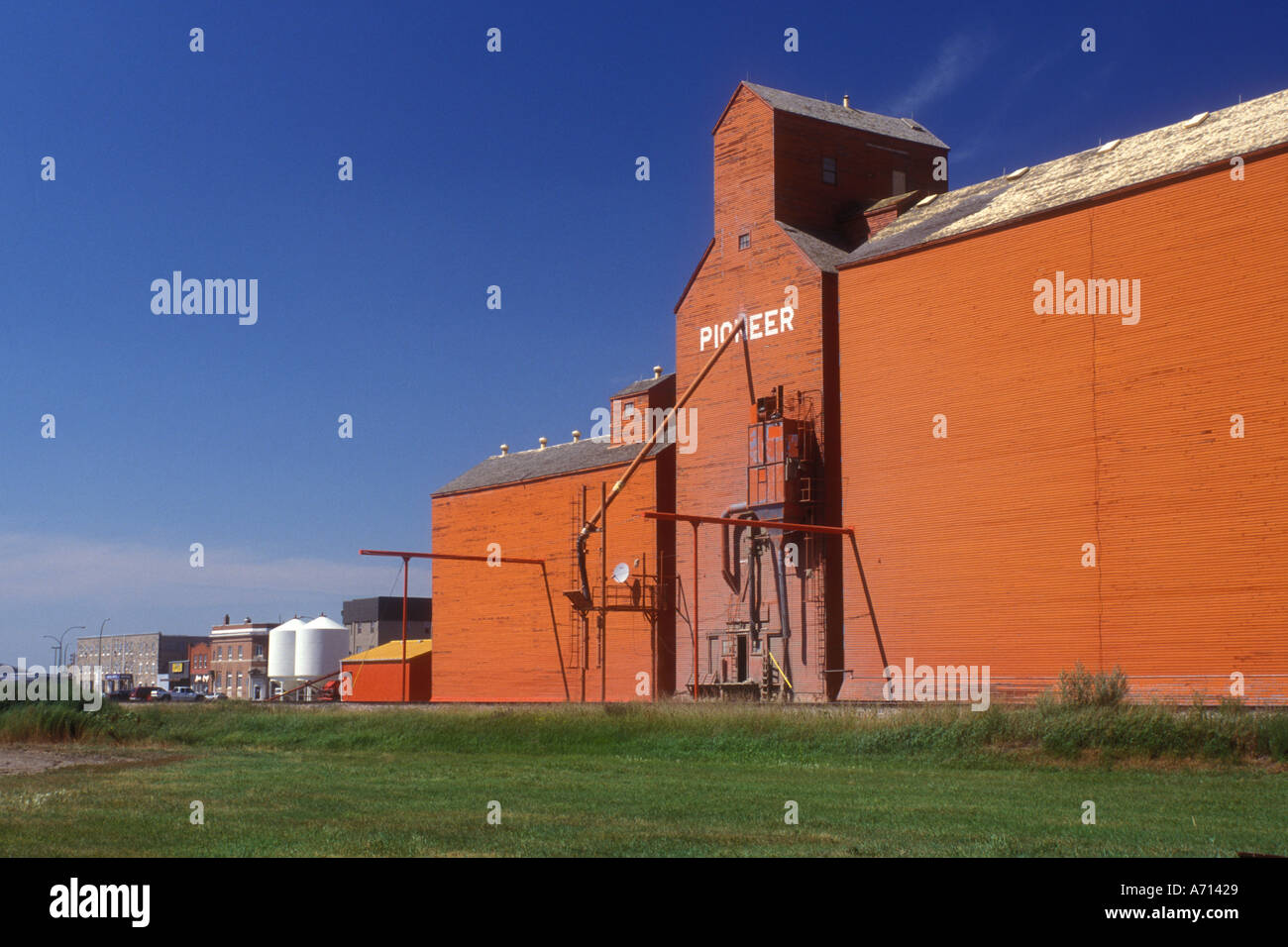 Farming town saskatchewan hires stock photography and images Alamy