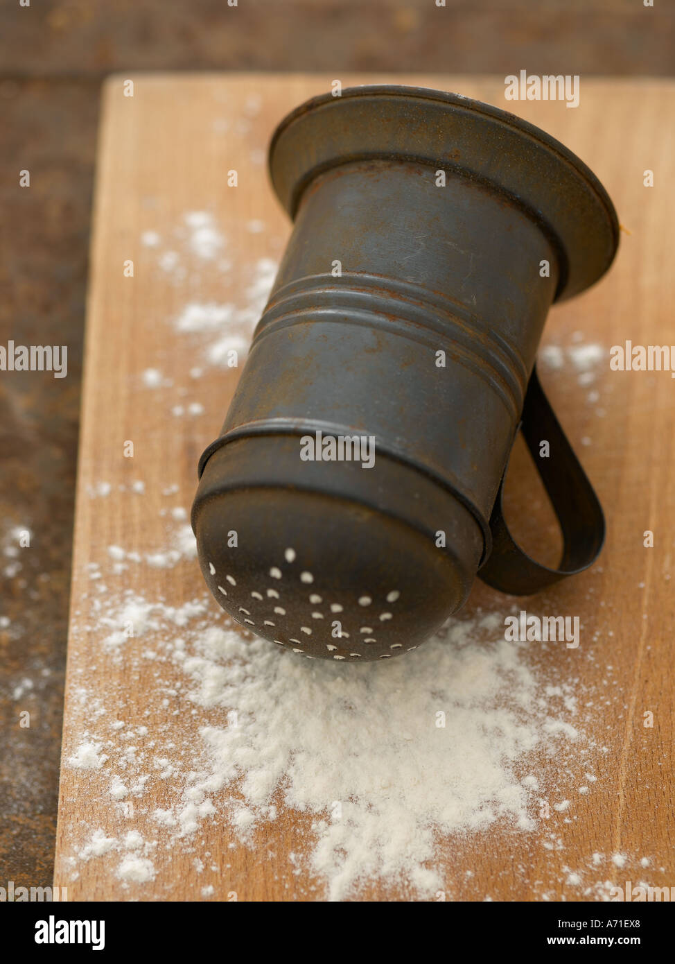 Flour in flour shaker - high end Hasselblad 61mb digital image Stock Photo