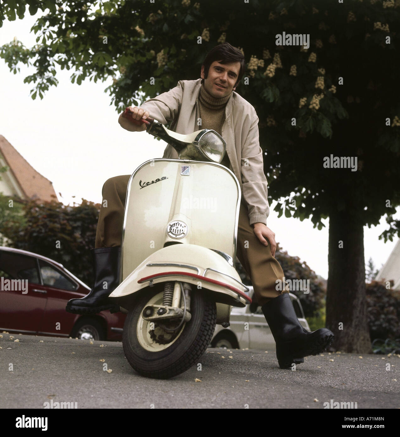 Vespa scooter 1960s hi-res stock photography and images - Alamy